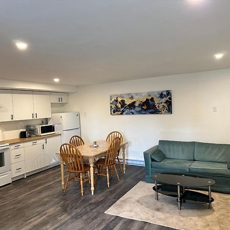Central Halifax One Bedroom Apartment In Clayton Park Bagian luar foto