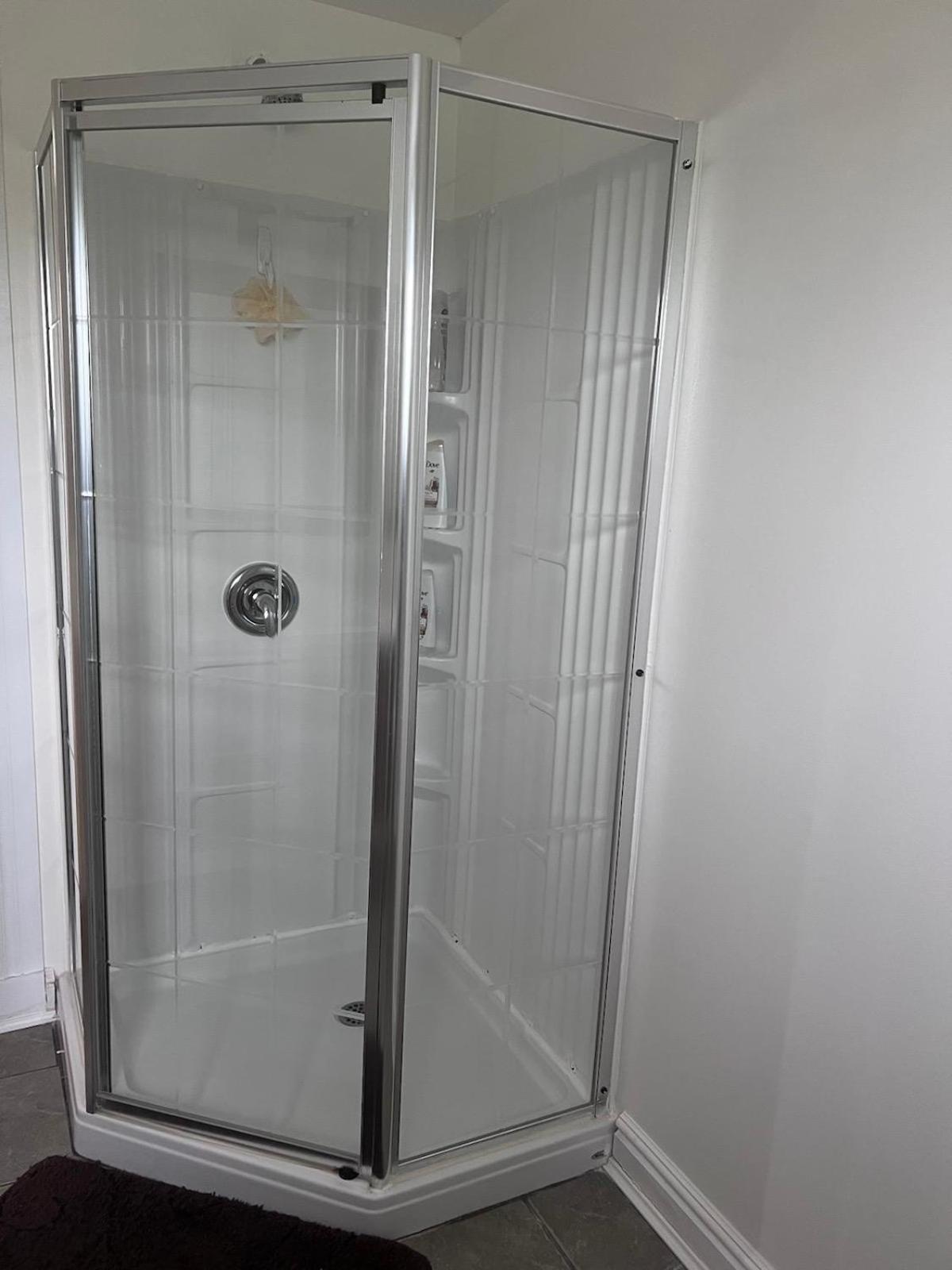 Central Halifax One Bedroom Apartment In Clayton Park Bagian luar foto